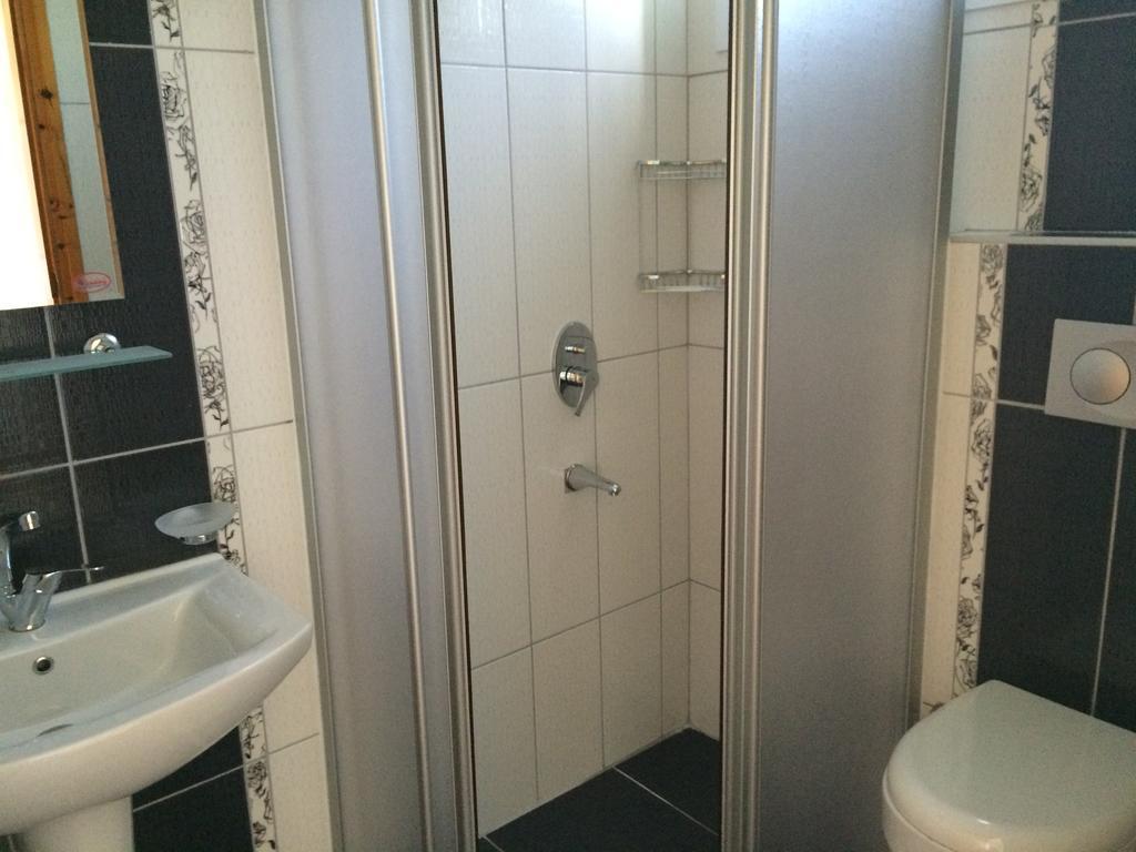 אולודניץ Gorkem Hotel & Apartments מראה חיצוני תמונה