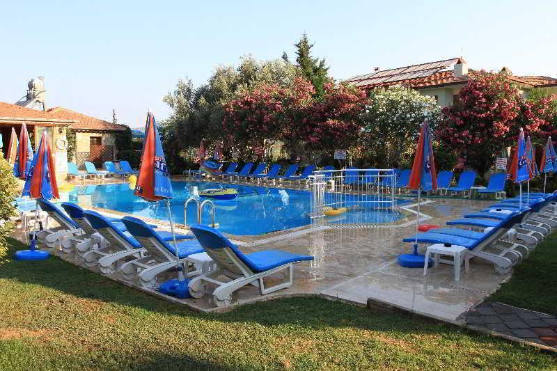 אולודניץ Gorkem Hotel & Apartments מראה חיצוני תמונה