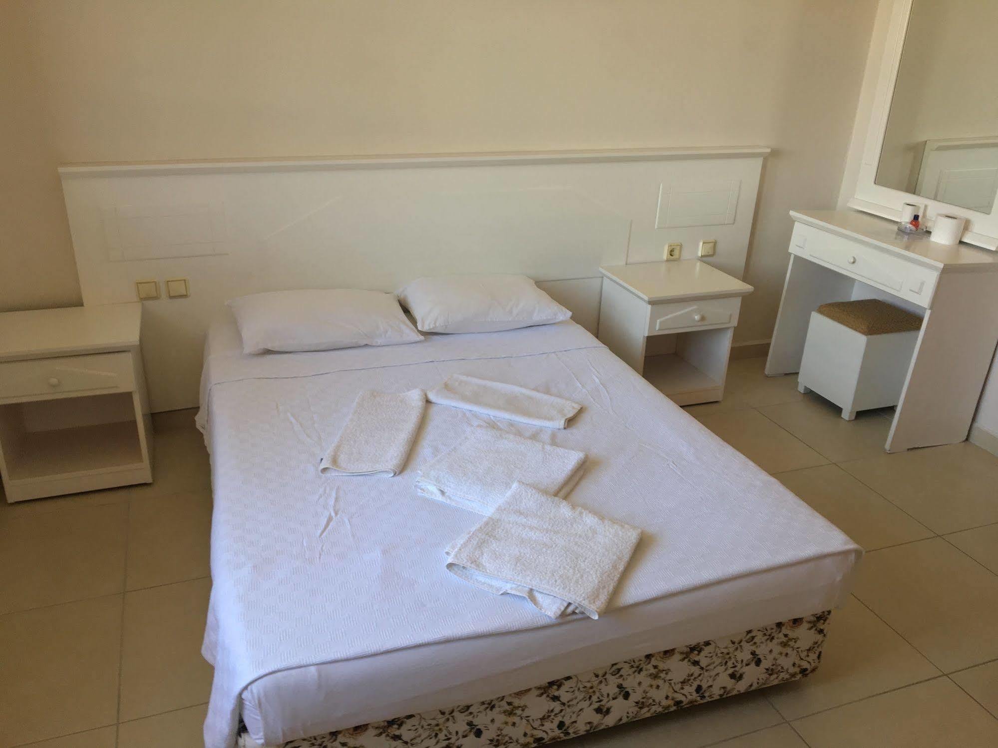 אולודניץ Gorkem Hotel & Apartments מראה חיצוני תמונה